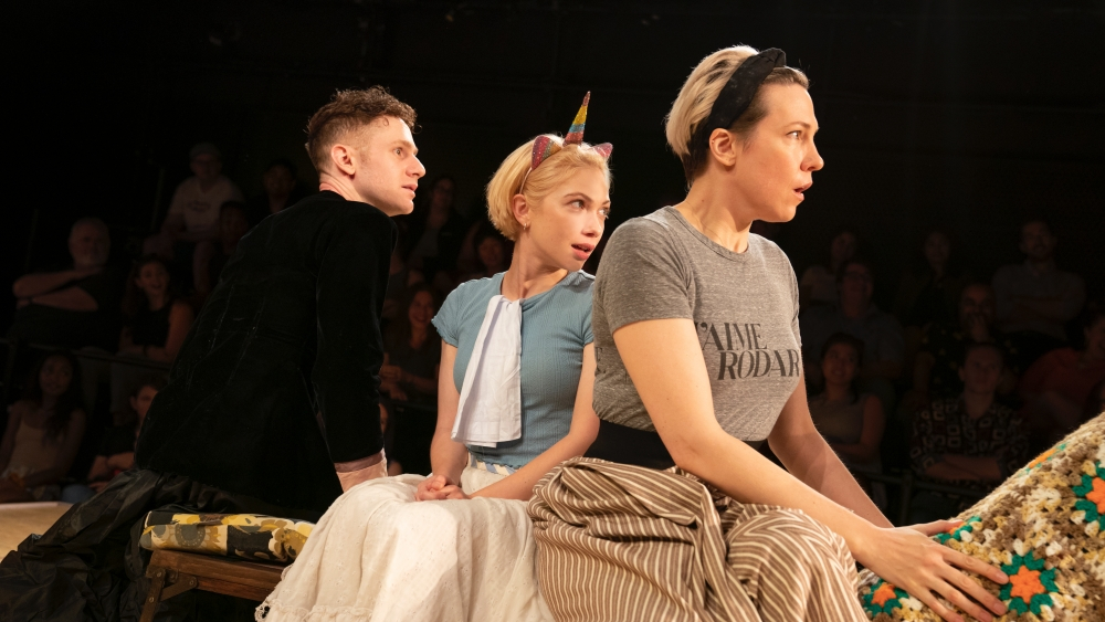 ‘Moscow’ Updates Chekhov, Makes Audiences LOL and Cry in the Club